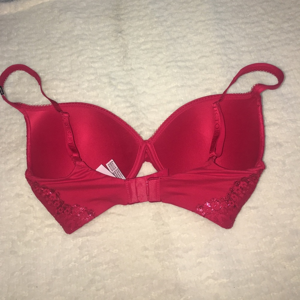 ❗️SOLD❗️ Victoria’s Secret Body By Victoria 32DDD - Picture 5 of 7